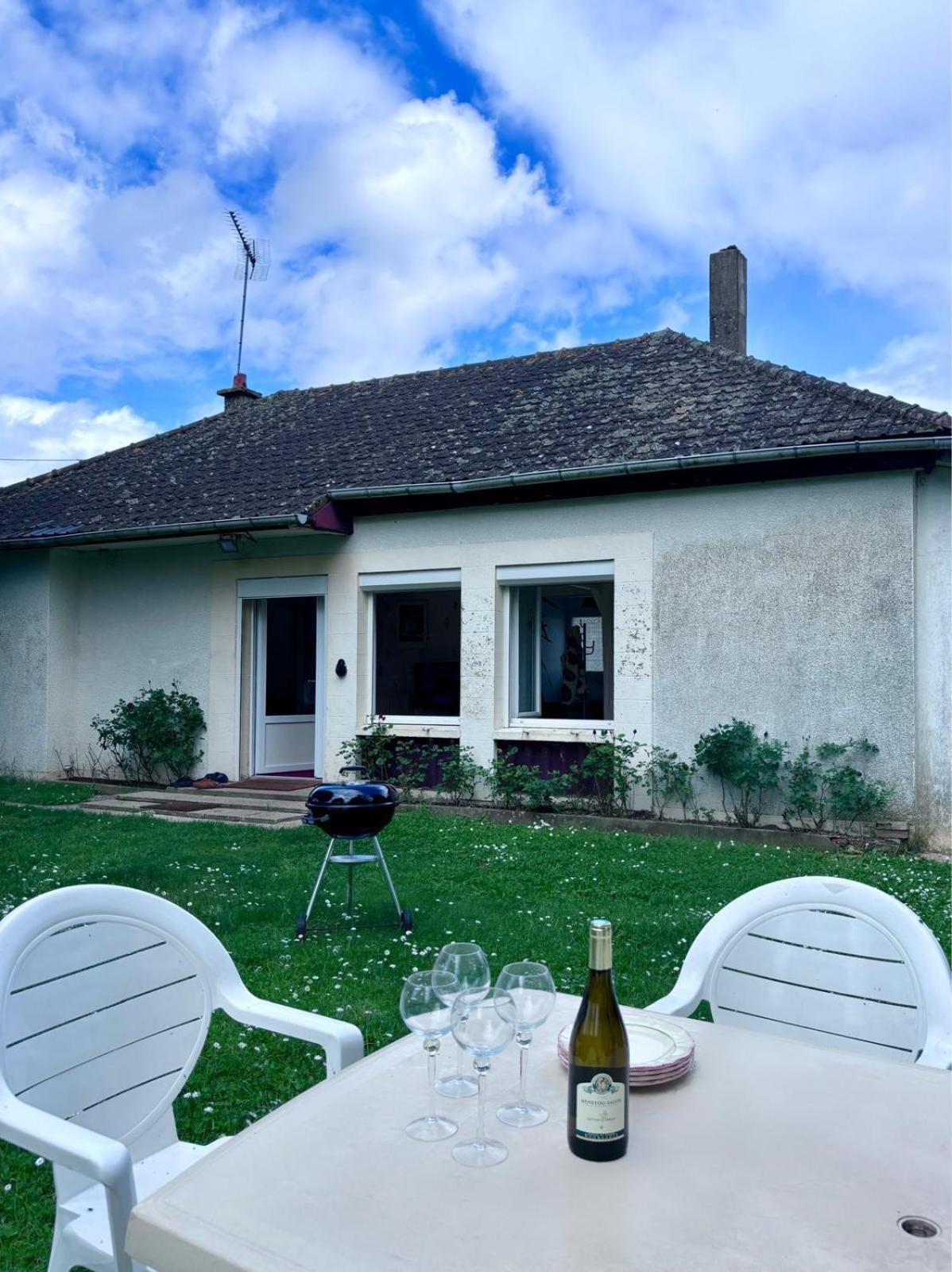 Chez Suzanne Villa Saint-Pere-sur-Loire Exterior foto